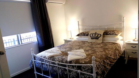 Victoria At Redcliffe Bed & Breakfast - eAccommodation 2