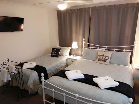 Victoria At Redcliffe Bed & Breakfast - eAccommodation 1