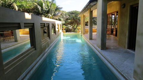 Victoria's At Wategos - eAccommodation 3