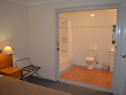 Villa 125 'Horizons' 5 Horizons Drive - eAccommodation 2