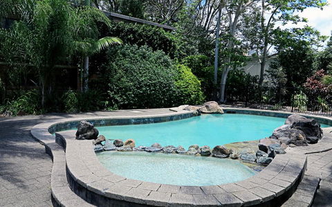 Villa Noosa Hotel - eAccommodation 2