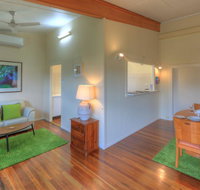 Village Stays Coldstream Gallery Apartment - eAccommodation