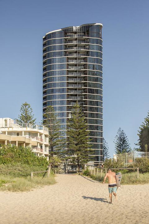 Vue Broadbeach - eAccommodation 3