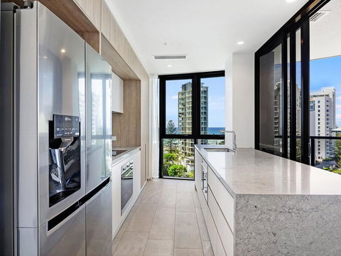 Vue Broadbeach Private 2 Bed Ocean View - eAccommodation 3