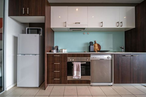 Vue Of The East End-Wifi - Netflix - Nespresso - eAccommodation 3