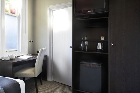 Vulcan Hotel Sydney - eAccommodation 1