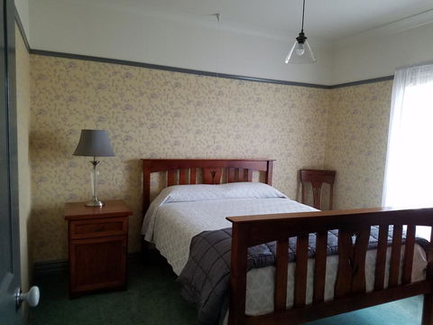 Wagga Wagga Country Cottages - eAccommodation 2