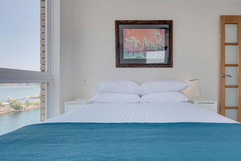 Wake Up To Sydney Harbour - eAccommodation 2