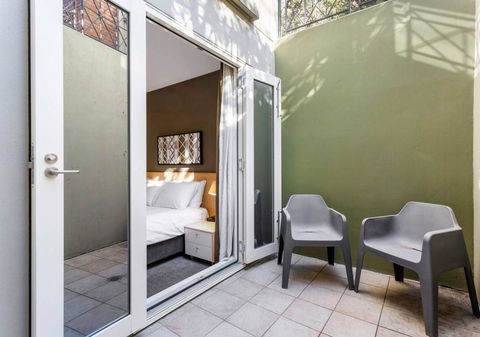 Walk To The MCG, The Tan, Botanic Gardens & Train - eAccommodation 2