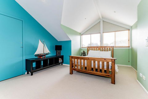 WALKIN' ON SUNSHINE - eAccommodation 2