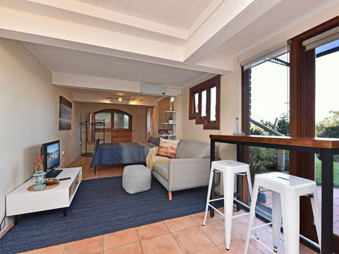 Wangi Waterfront Delight 1bdr Studio - eAccommodation 0