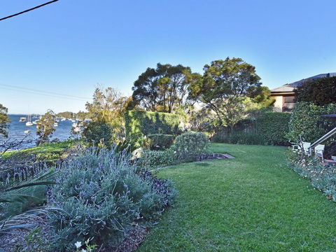 Wangi Waterfront Delight Estate - Waterfront Reserve Home - eAccommodation 3