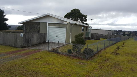 Waratah Falls Holiday Unit - eAccommodation 3
