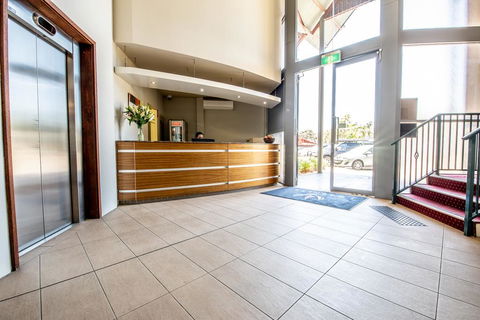 Warners At The Bay - eAccommodation 1