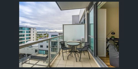 Waterfront (Yarra St) By Gold Star Stays - eAccommodation 2