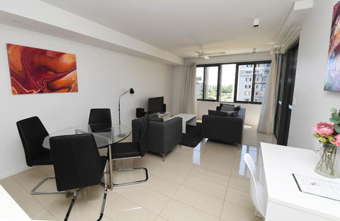 WATERFRONT DARWIN TROPICAL DELIGHT - eAccommodation 1