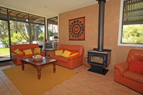 Waterfront Delight On Cater - eAccommodation 2