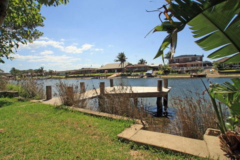 Waterfront Delight On Cater - eAccommodation 1