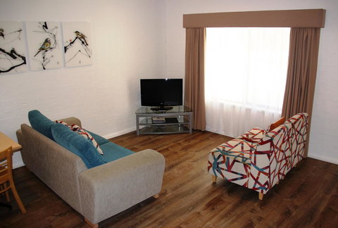 Blazing Stump Motel & Suites - eAccommodation 29