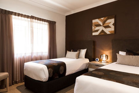 Blazing Stump Motel & Suites - eAccommodation 1