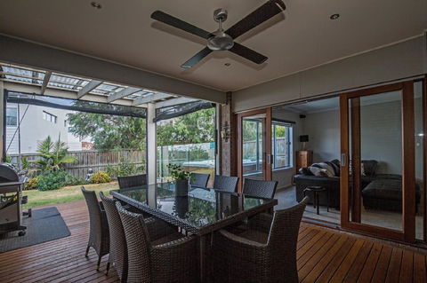 Nautical Rise Torquay - eAccommodation 4