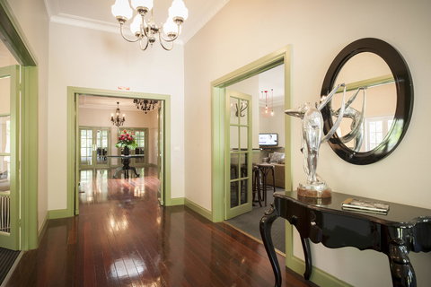 Oscar\'s On The Yarra - eAccommodation 8