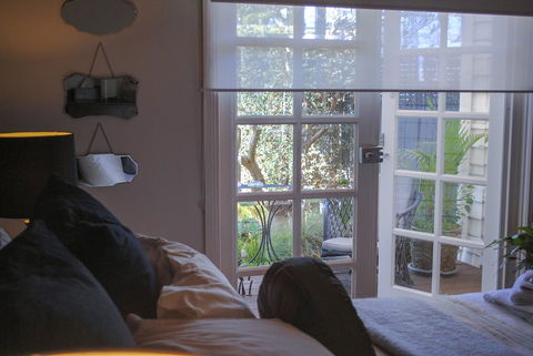 Bed Of Roses - eAccommodation 33