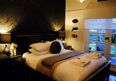 Bed Of Roses - eAccommodation 19