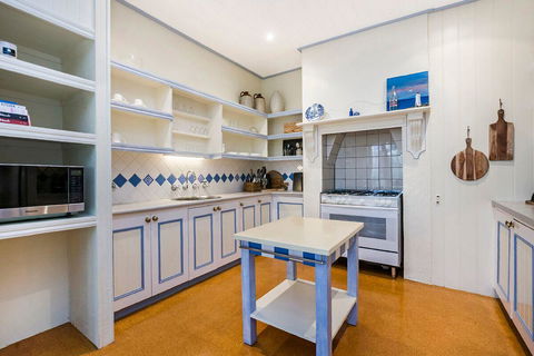 Edge17 Port Fairy Wharf - eAccommodation 4