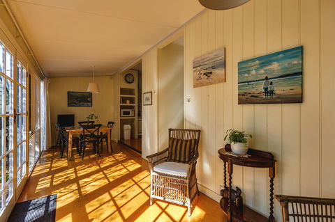Edge17 Port Fairy Wharf - eAccommodation 24