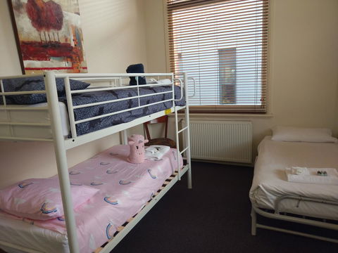 Ansonia On Lydiard - eAccommodation 13