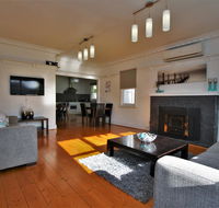 A Stroll Away - eAccommodation