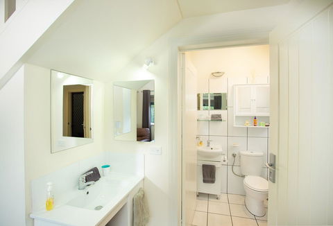 Austral Place 88 Via Merri River - eAccommodation 19