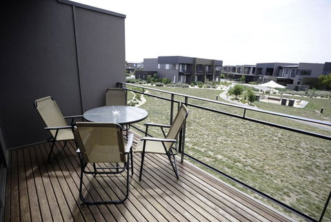 Torquay Golf Retreats - Pool, Beach, Tennis, Golf - eAccommodation 6