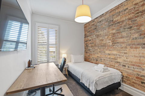 Work Sleep Live Melbourne - eAccommodation 6