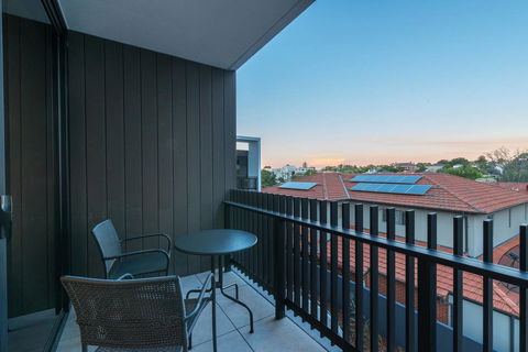 Astrina 2 Bed 2 Bath Apartment - eAccommodation 11