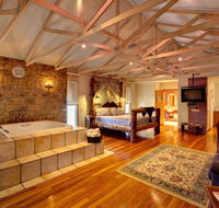 Ditto Daddy's - eAccommodation