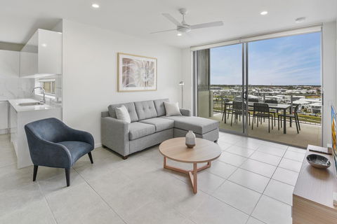 Aquarius Kawana - eAccommodation 6