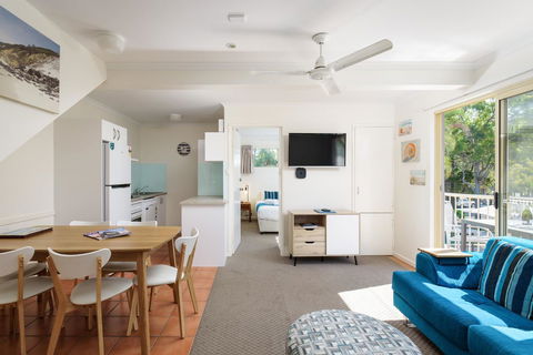 Rainbow Getaway Holiday Apartments - eAccommodation 4