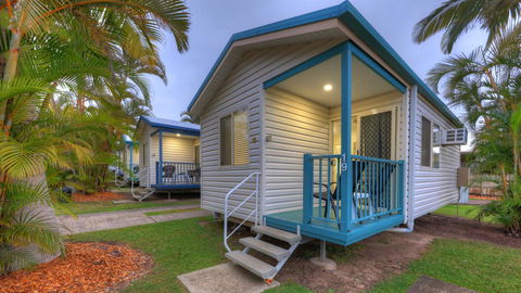 Alex Beach Cabins And Tourist Park - eAccommodation 35