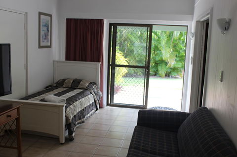 Amaroo On Mandalay, Magnetic Island - eAccommodation 21