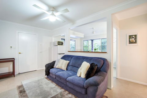 Airlie Beach Eco Cabins - Adults Only - eAccommodation 38