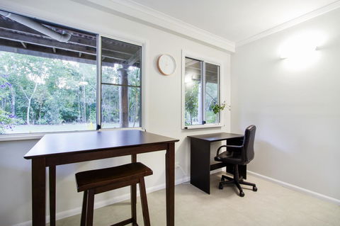 Airlie Beach Eco Cabins - Adults Only - eAccommodation 42