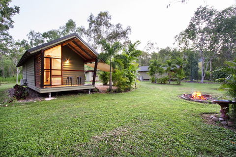 Airlie Beach Eco Cabins - Adults Only - eAccommodation 28