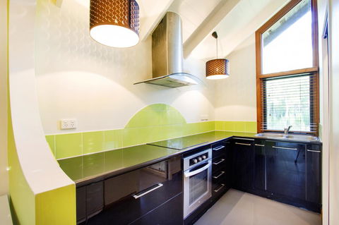 Airlie Beach Eco Cabins - Adults Only - eAccommodation 10