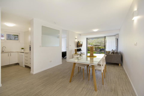 Jacaranda Noosa - eAccommodation 12