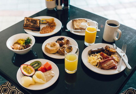 Pacific Hotel Cairns - eAccommodation 11