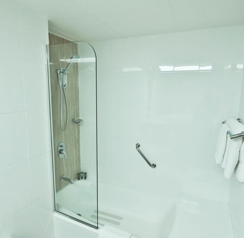 Pacific Hotel Cairns - eAccommodation 36