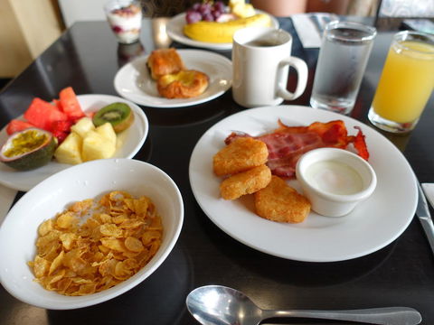 Pacific Hotel Cairns - eAccommodation 14