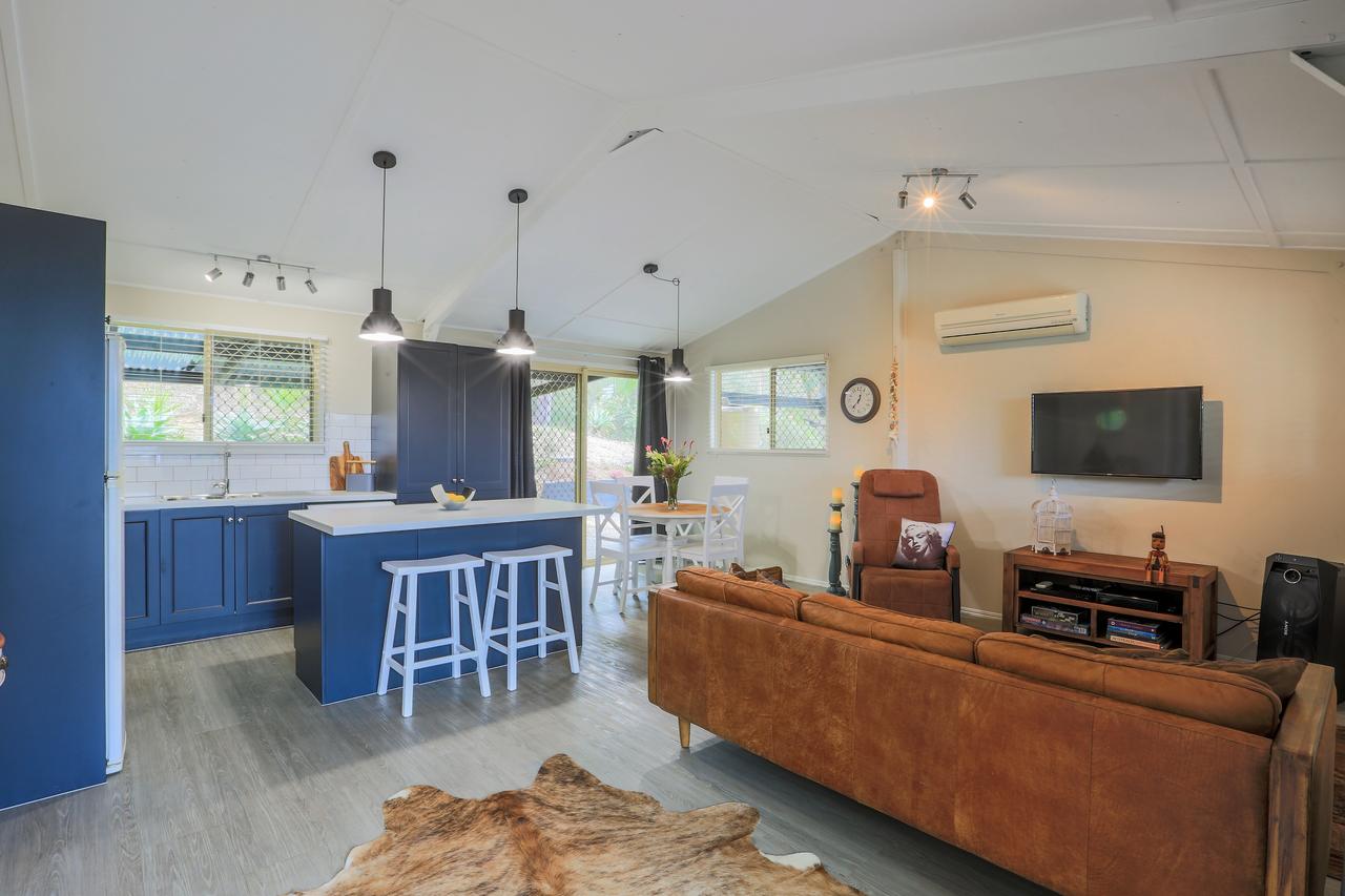 Gaven QLD eAccommodation